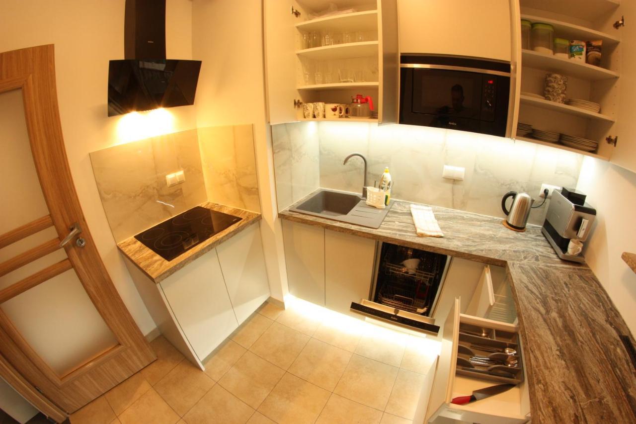 Urban City Apartments Варшава Экстерьер фото